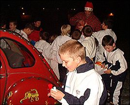 die Judo-Kids holen sich ihre Geschenke