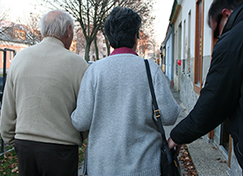 Taschendiebstahl - gestelltes Bild - Foto: Annemarie Prinz