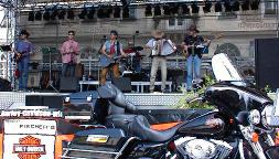 Motorradshow und Musik von Four of a Kind