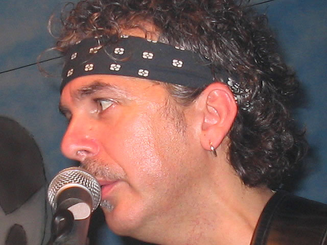 Lois Stipsich, Bandleader und DIE Stimme von FOAK