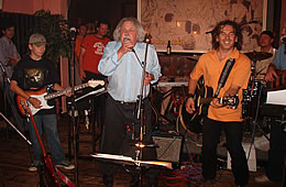 Erstmals gemeinsam auf der B�hne - Potatoes-S�nger und FOAK