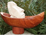 Skulptur-Accessoires: Handgeschnitztes Boot